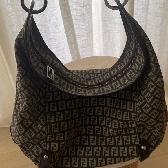 Fendi tote - Picture 1 of 5